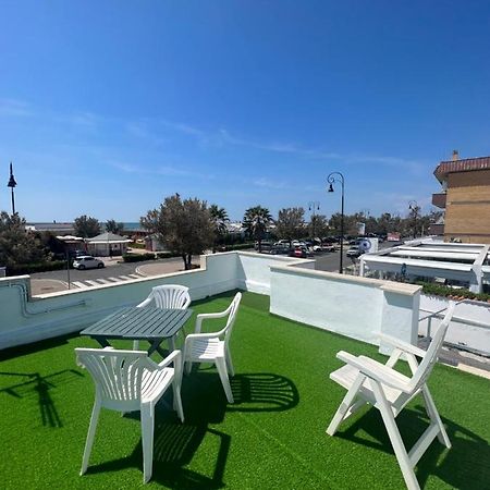 Villa Pisola Fiumicino Airport - Seafront Exterior foto